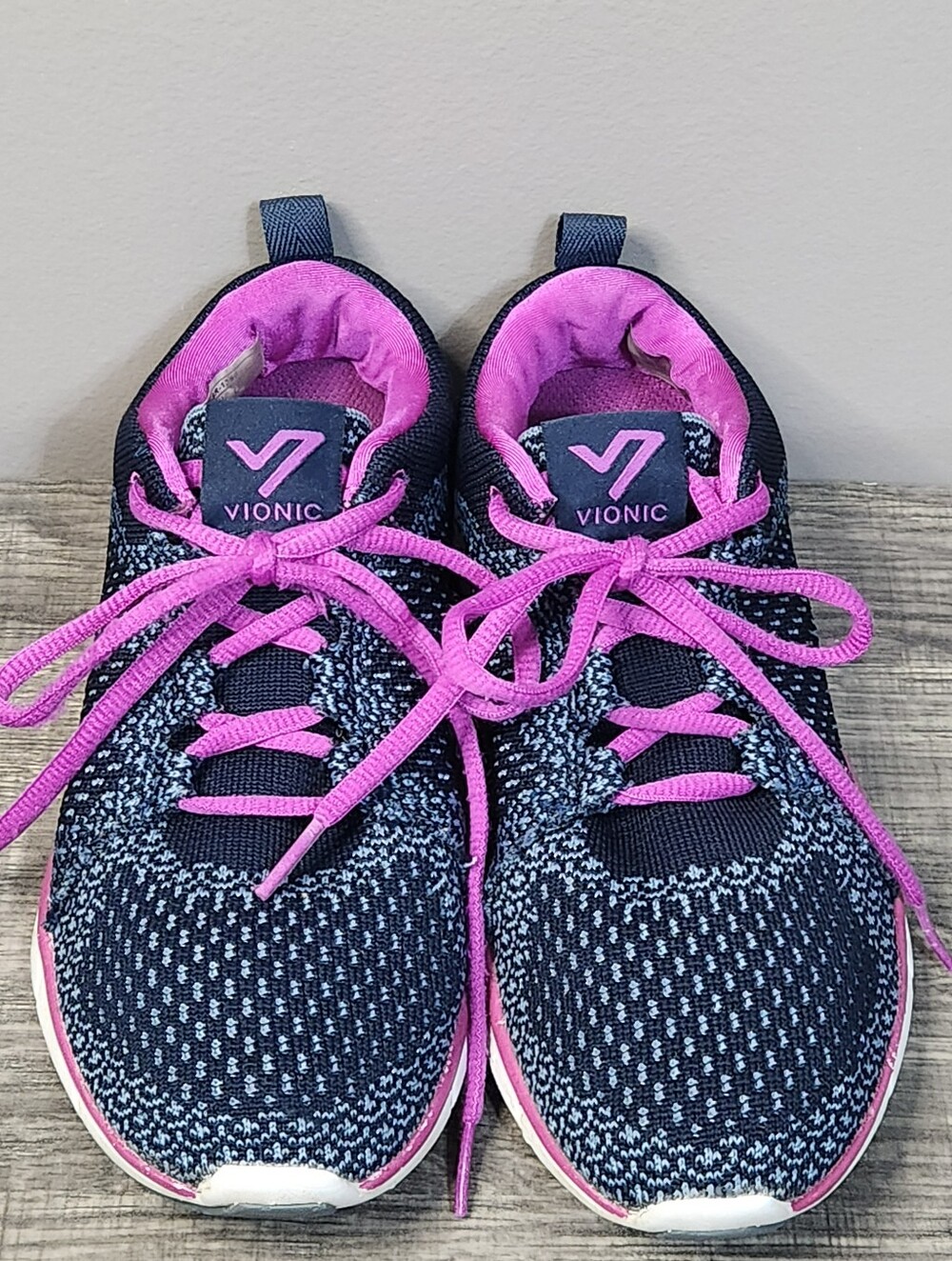 Vionic Womens Navy and Purple Knit Athletic Shoes Size 6